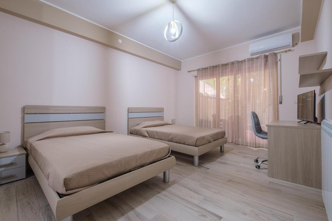Damilhouse 1 Apartment Messina Ngoại thất bức ảnh